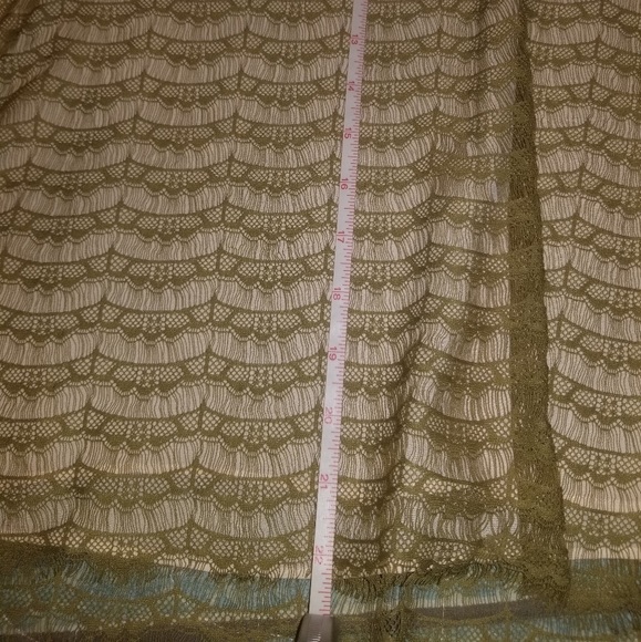 Top - Picture 2 of 3